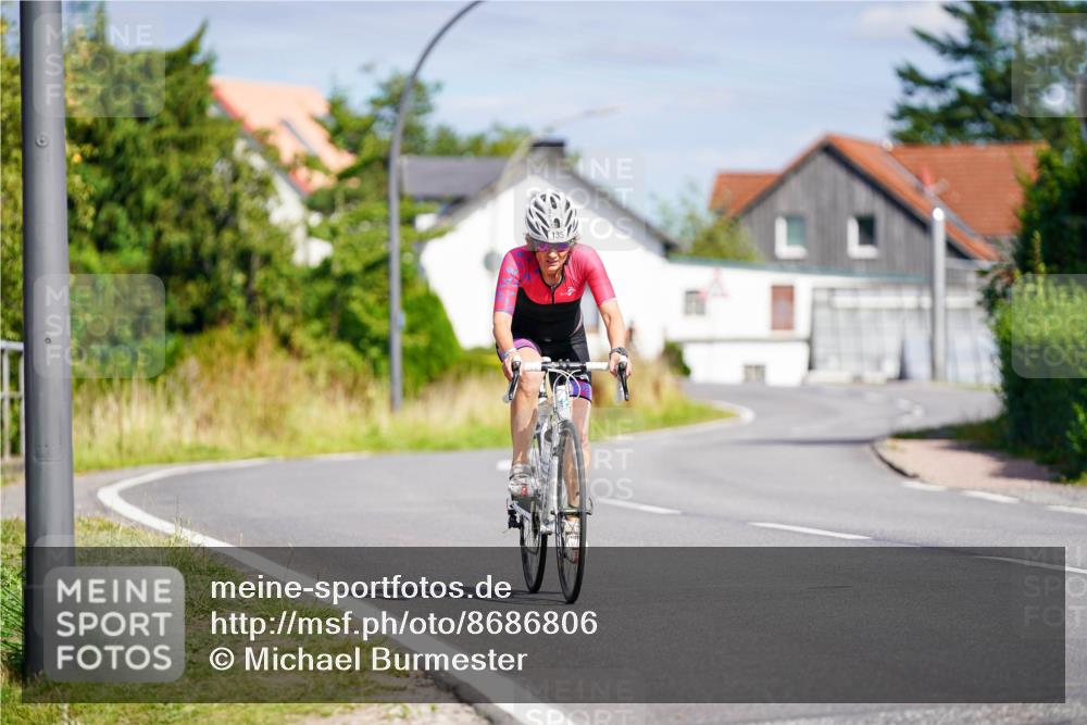 31.08.2025 - Elbe Triathlon Hamburg Michael Burmester http://msf.ph/oto/8686806 31.08.2025 14:45:14 Radfahren 135, 150 meine-sportfotos.de