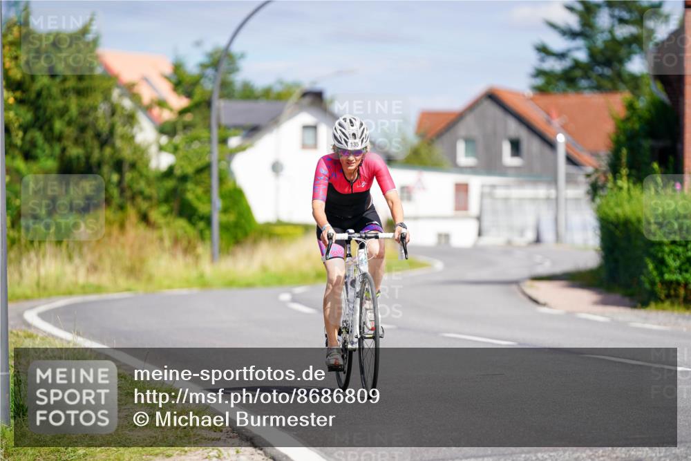 31.08.2025 - Elbe Triathlon Hamburg Michael Burmester http://msf.ph/oto/8686809 31.08.2025 14:45:14 Radfahren 135, 150 meine-sportfotos.de