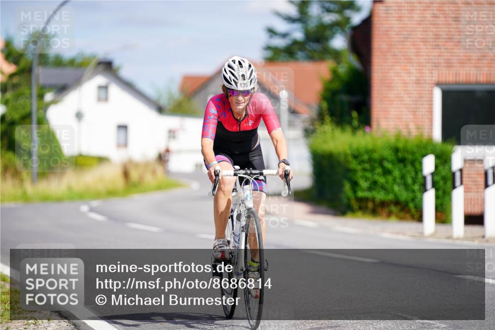 31.08.2025 - Elbe Triathlon Hamburg Michael Burmester http://msf.ph/oto/8686814 31.08.2025 14:45:15 Radfahren 135, 150 meine-sportfotos.de