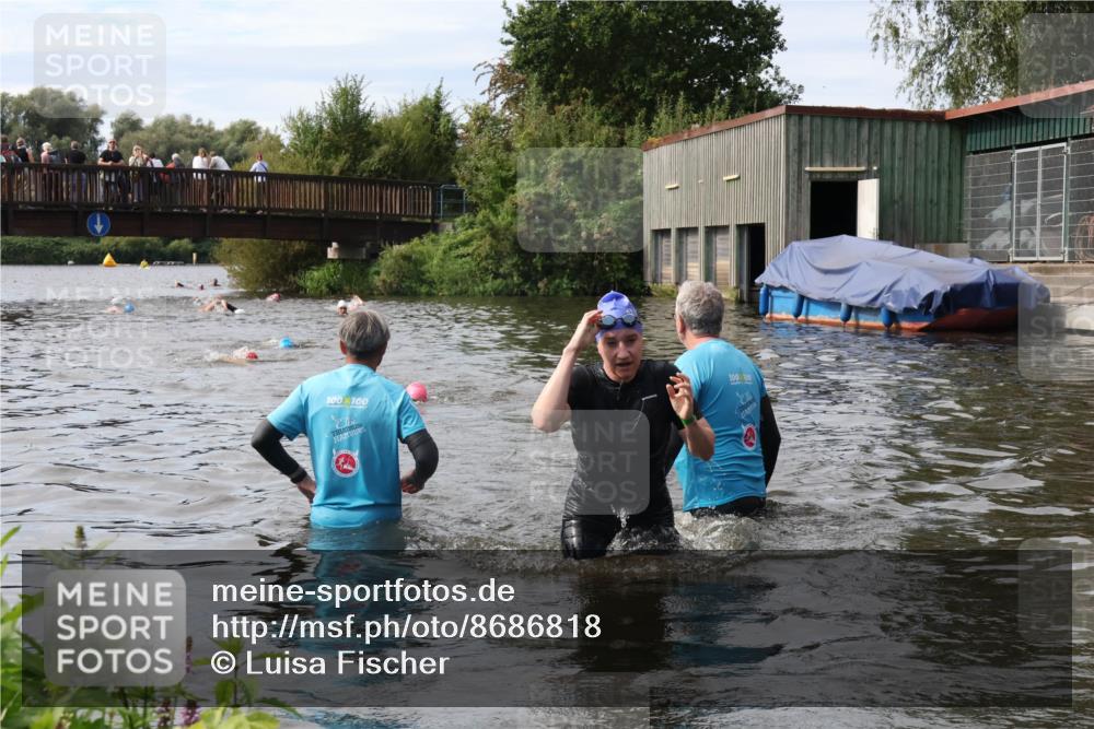 31.08.2025 - Elbe Triathlon Hamburg Luisa Fischer http://msf.ph/oto/8686818 31.08.2025 10:50:00 Schwimmen 1567 meine-sportfotos.de