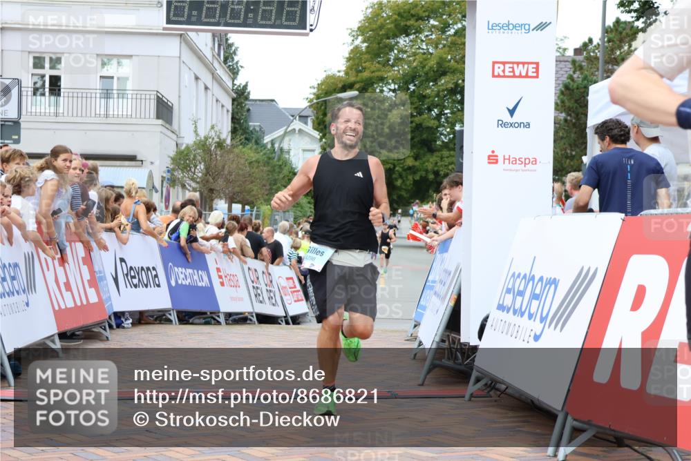 31.08.2025 - 21. Blankeneser Heldenlauf Strokosch-Dieckow http://msf.ph/oto/8686821 31.08.2025 11:59:08 Ziel 4254, 4298 meine-sportfotos.de