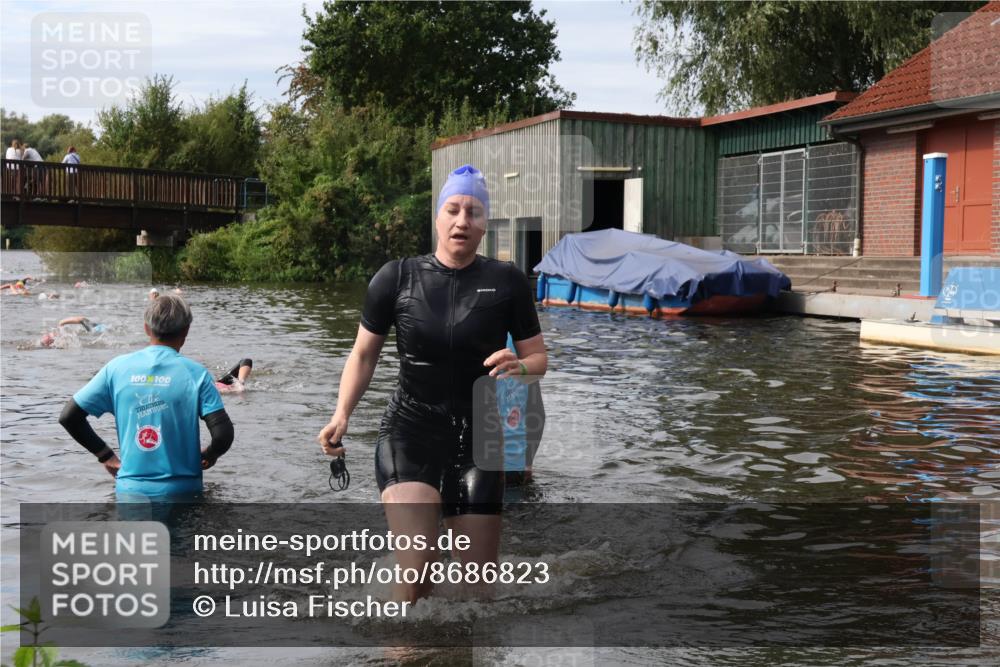 31.08.2025 - Elbe Triathlon Hamburg Luisa Fischer http://msf.ph/oto/8686823 31.08.2025 10:50:01 Schwimmen 1567, 1610 meine-sportfotos.de