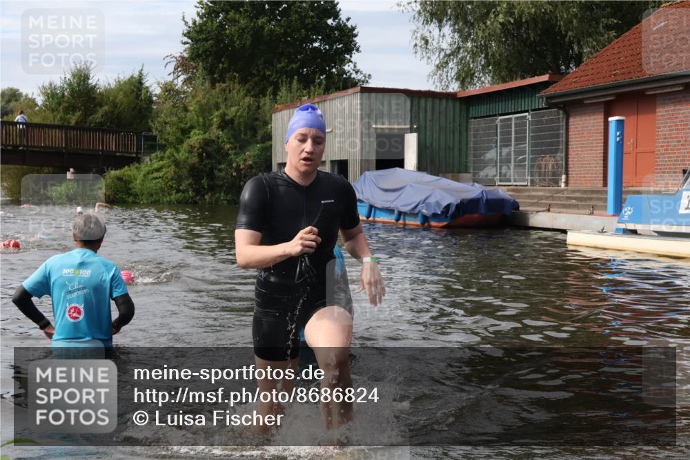 31.08.2025 - Elbe Triathlon Hamburg Luisa Fischer http://msf.ph/oto/8686824 31.08.2025 10:50:01 Schwimmen 1567, 1610 meine-sportfotos.de