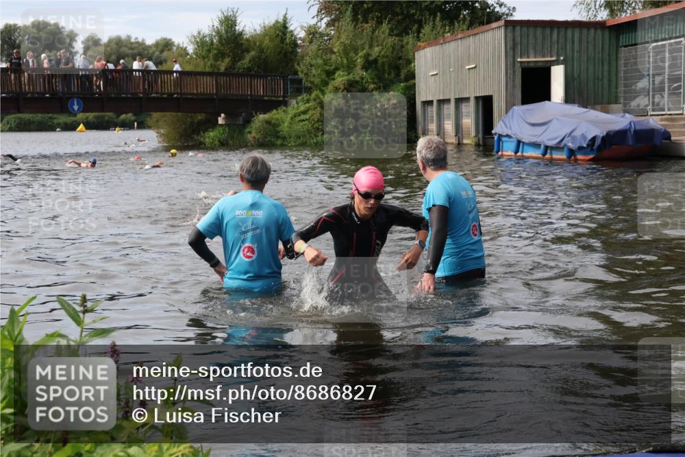 31.08.2025 - Elbe Triathlon Hamburg Luisa Fischer http://msf.ph/oto/8686827 31.08.2025 10:50:08 Schwimmen 1610 meine-sportfotos.de