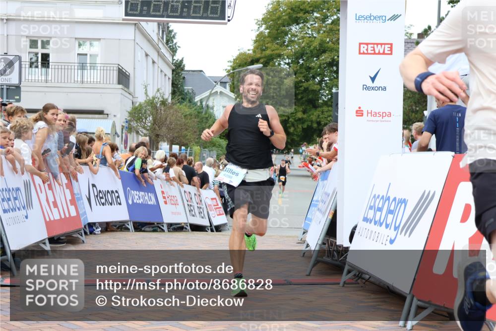 31.08.2025 - 21. Blankeneser Heldenlauf Strokosch-Dieckow http://msf.ph/oto/8686828 31.08.2025 11:59:08 Ziel 4254, 4298 meine-sportfotos.de