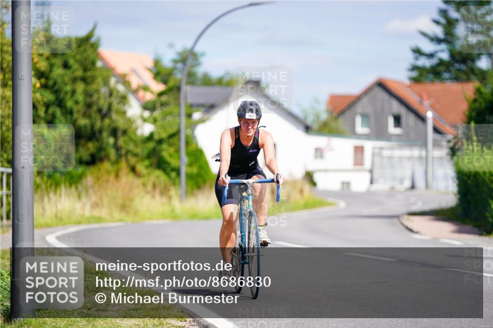 31.08.2025 - Elbe Triathlon Hamburg Michael Burmester http://msf.ph/oto/8686830 31.08.2025 14:45:29 Radfahren 162 meine-sportfotos.de