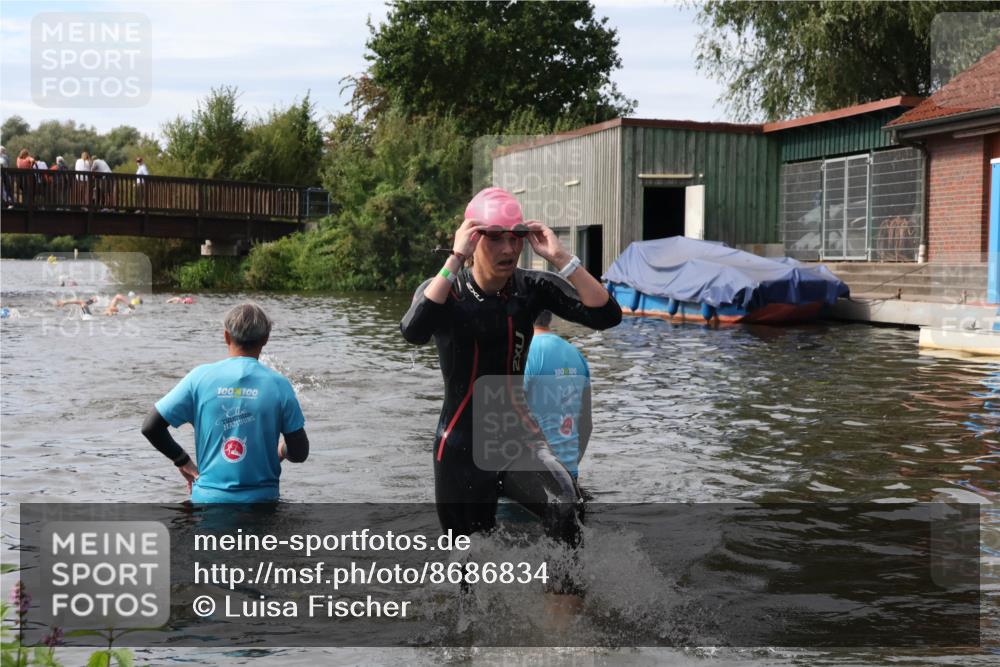31.08.2025 - Elbe Triathlon Hamburg Luisa Fischer http://msf.ph/oto/8686834 31.08.2025 10:50:10 Schwimmen 1512, 1610 meine-sportfotos.de