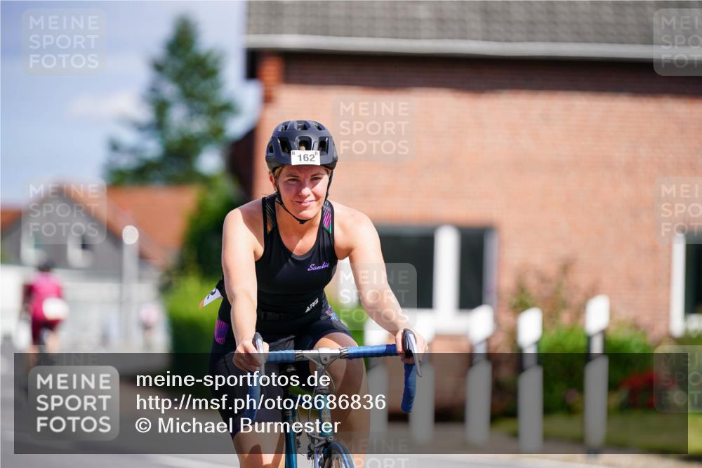 31.08.2025 - Elbe Triathlon Hamburg Michael Burmester http://msf.ph/oto/8686836 31.08.2025 14:45:30 Radfahren 134, 162 meine-sportfotos.de