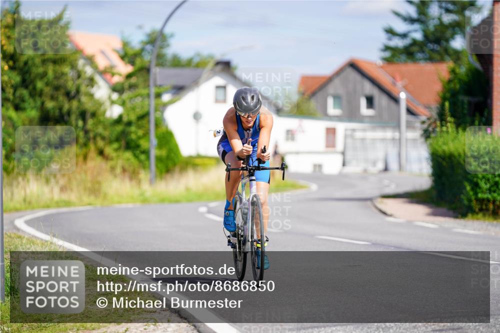 31.08.2025 - Elbe Triathlon Hamburg Michael Burmester http://msf.ph/oto/8686850 31.08.2025 14:45:50 Radfahren 137 meine-sportfotos.de