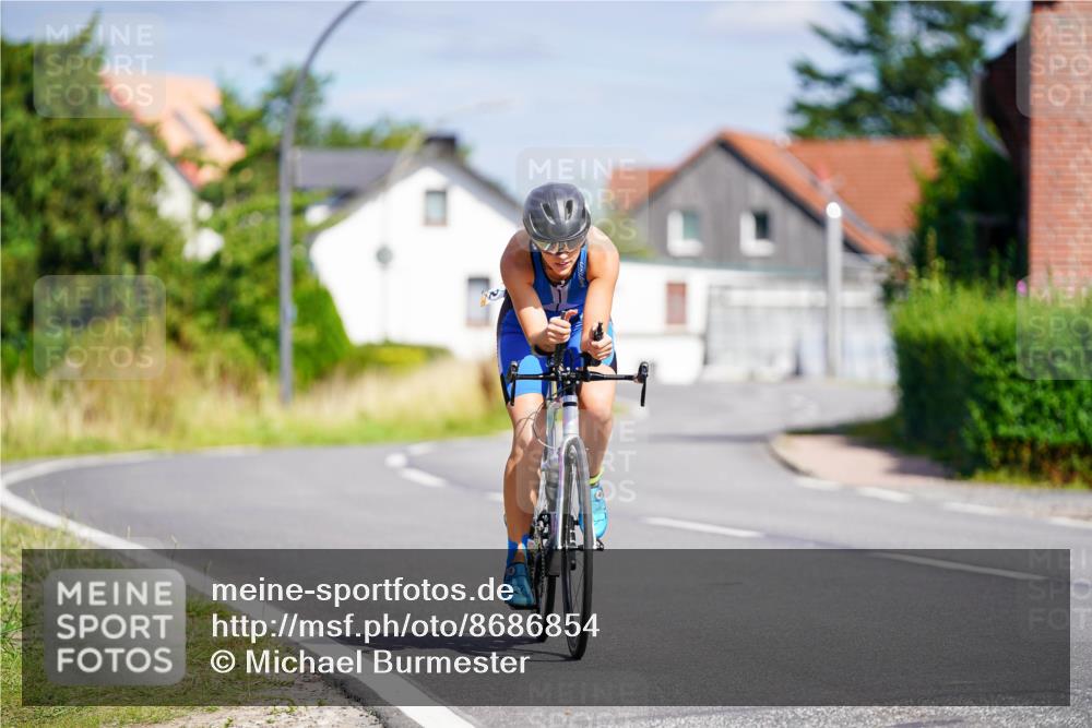 31.08.2025 - Elbe Triathlon Hamburg Michael Burmester http://msf.ph/oto/8686854 31.08.2025 14:45:50 Radfahren 137 meine-sportfotos.de
