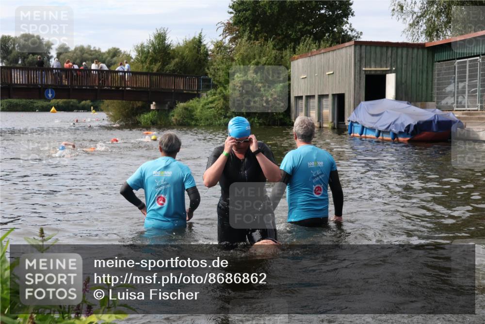 31.08.2025 - Elbe Triathlon Hamburg Luisa Fischer http://msf.ph/oto/8686862 31.08.2025 10:50:21 Schwimmen 1512, 1529 meine-sportfotos.de