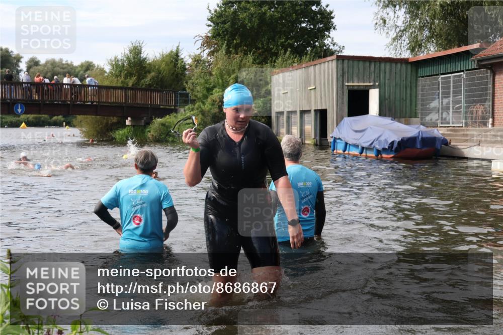 31.08.2025 - Elbe Triathlon Hamburg Luisa Fischer http://msf.ph/oto/8686867 31.08.2025 10:50:22 Schwimmen 1512, 1529 meine-sportfotos.de