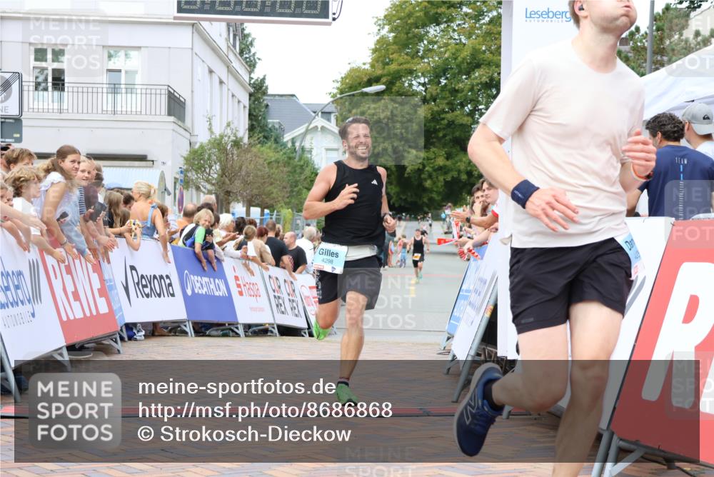 31.08.2025 - 21. Blankeneser Heldenlauf Strokosch-Dieckow http://msf.ph/oto/8686868 31.08.2025 11:59:08 Ziel 4254, 4298 meine-sportfotos.de