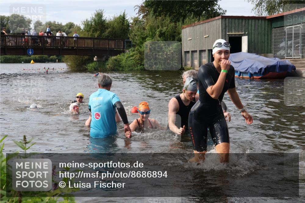 31.08.2025 - Elbe Triathlon Hamburg Luisa Fischer http://msf.ph/oto/8686894 31.08.2025 10:50:41 Schwimmen 1534, 1537, 1549, 1572, 1576, 1584, 1609 meine-sportfotos.de