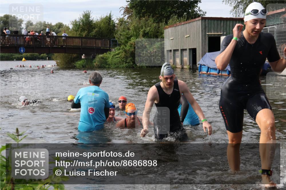 31.08.2025 - Elbe Triathlon Hamburg Luisa Fischer http://msf.ph/oto/8686898 31.08.2025 10:50:42 Schwimmen 1534, 1537, 1549, 1572, 1576, 1584, 1609 meine-sportfotos.de