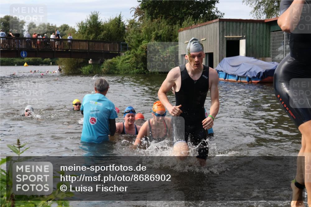 31.08.2025 - Elbe Triathlon Hamburg Luisa Fischer http://msf.ph/oto/8686902 31.08.2025 10:50:43 Schwimmen 1534, 1537, 1549, 1572, 1576, 1584, 1609, 1613 meine-sportfotos.de