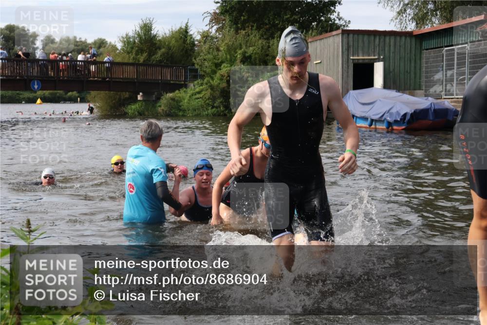 31.08.2025 - Elbe Triathlon Hamburg Luisa Fischer http://msf.ph/oto/8686904 31.08.2025 10:50:43 Schwimmen 1534, 1537, 1549, 1572, 1576, 1584, 1609, 1613 meine-sportfotos.de