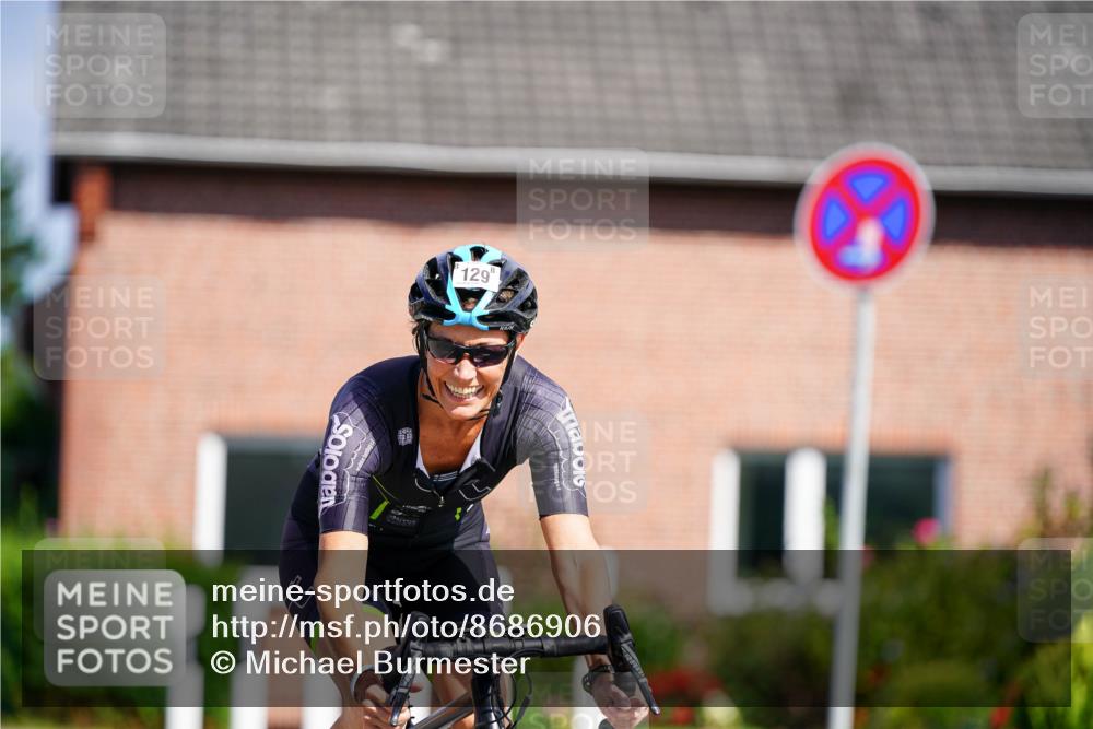 31.08.2025 - Elbe Triathlon Hamburg Michael Burmester http://msf.ph/oto/8686906 31.08.2025 14:46:39 Radfahren 129 meine-sportfotos.de