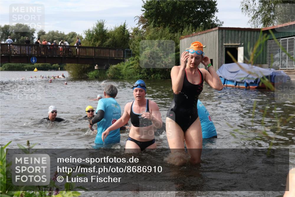 31.08.2025 - Elbe Triathlon Hamburg Luisa Fischer http://msf.ph/oto/8686910 31.08.2025 10:50:45 Schwimmen 1510, 1530, 1534, 1537, 1549, 1572, 1576, 1584, 1609, 1613 meine-sportfotos.de