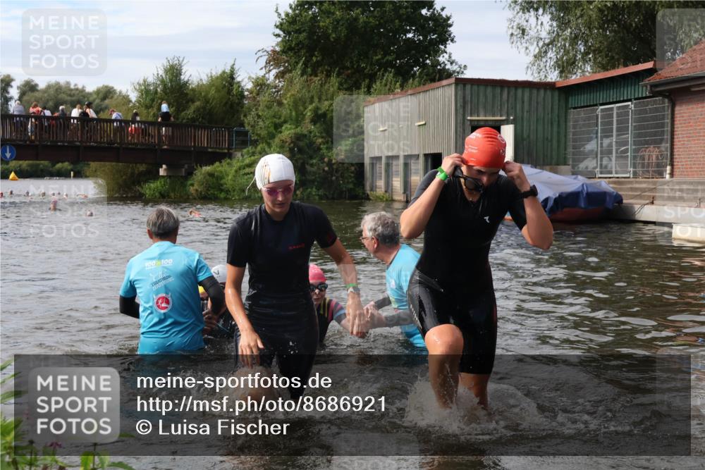 31.08.2025 - Elbe Triathlon Hamburg Luisa Fischer http://msf.ph/oto/8686921 31.08.2025 10:50:49 Schwimmen 1510, 1530, 1534, 1537, 1549, 1572, 1613 meine-sportfotos.de