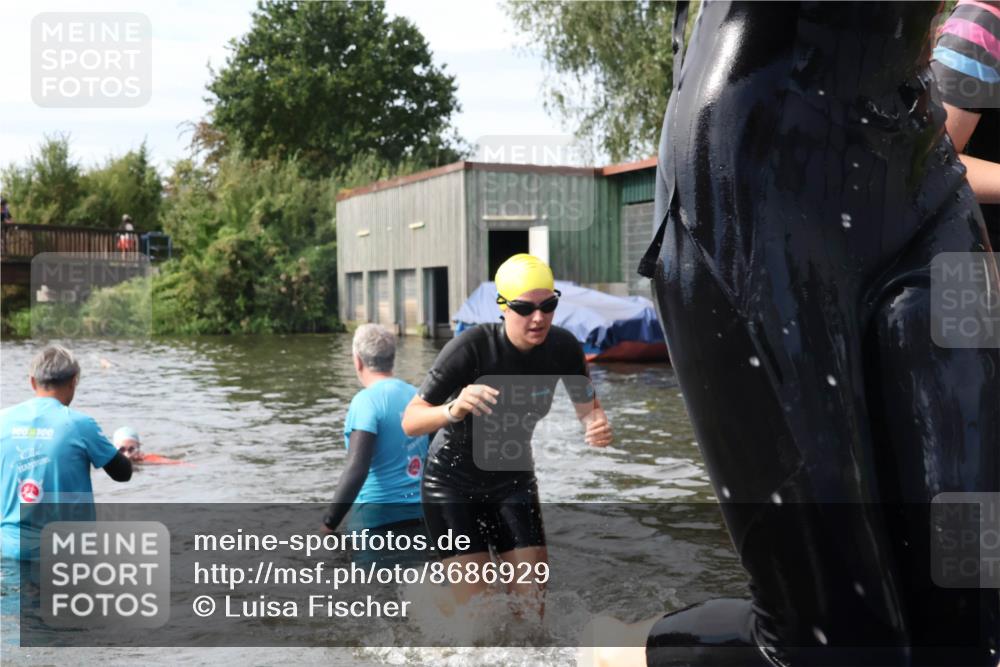 31.08.2025 - Elbe Triathlon Hamburg Luisa Fischer http://msf.ph/oto/8686929 31.08.2025 10:50:53 Schwimmen 1510, 1530, 1534, 1572, 1613 meine-sportfotos.de