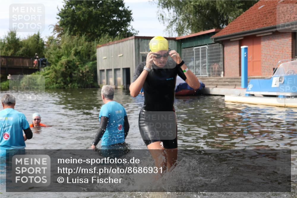 31.08.2025 - Elbe Triathlon Hamburg Luisa Fischer http://msf.ph/oto/8686931 31.08.2025 10:50:54 Schwimmen 1510, 1530, 1534, 1572, 1613 meine-sportfotos.de