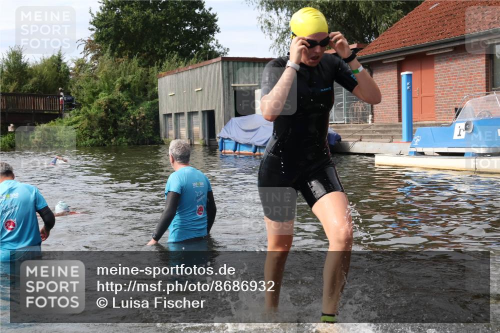 31.08.2025 - Elbe Triathlon Hamburg Luisa Fischer http://msf.ph/oto/8686932 31.08.2025 10:50:54 Schwimmen 1510, 1530, 1534, 1572, 1613 meine-sportfotos.de