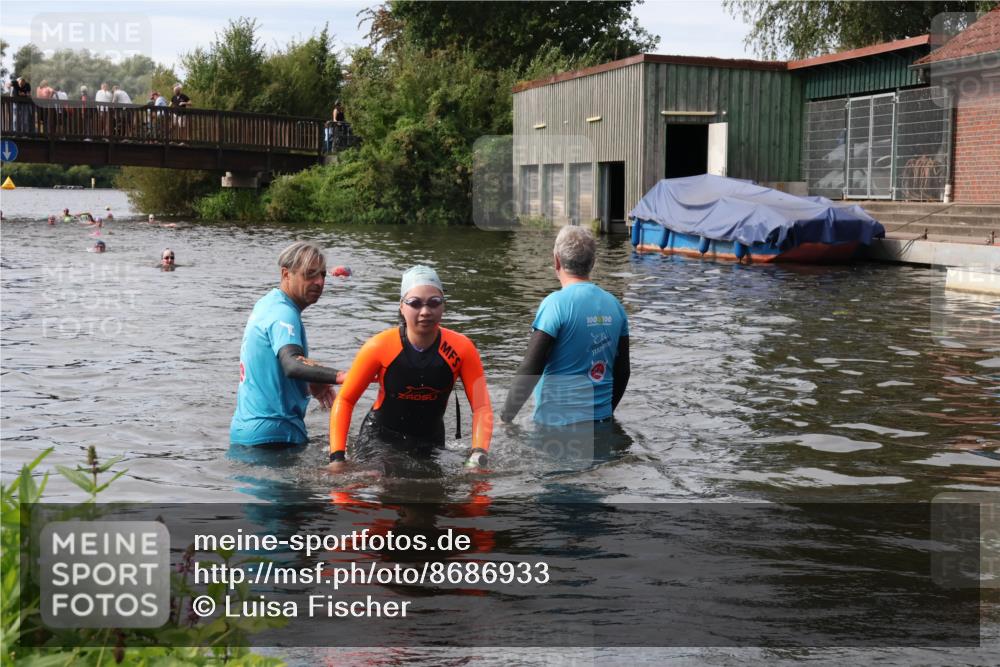 31.08.2025 - Elbe Triathlon Hamburg Luisa Fischer http://msf.ph/oto/8686933 31.08.2025 10:51:01 Schwimmen 1578 meine-sportfotos.de