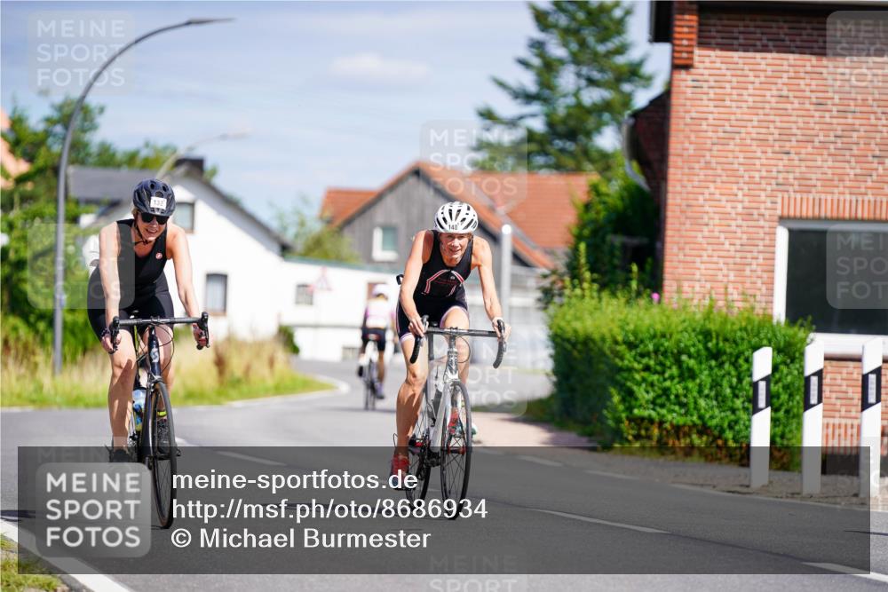 31.08.2025 - Elbe Triathlon Hamburg Michael Burmester http://msf.ph/oto/8686934 31.08.2025 14:47:22 Radfahren 132, 148 meine-sportfotos.de