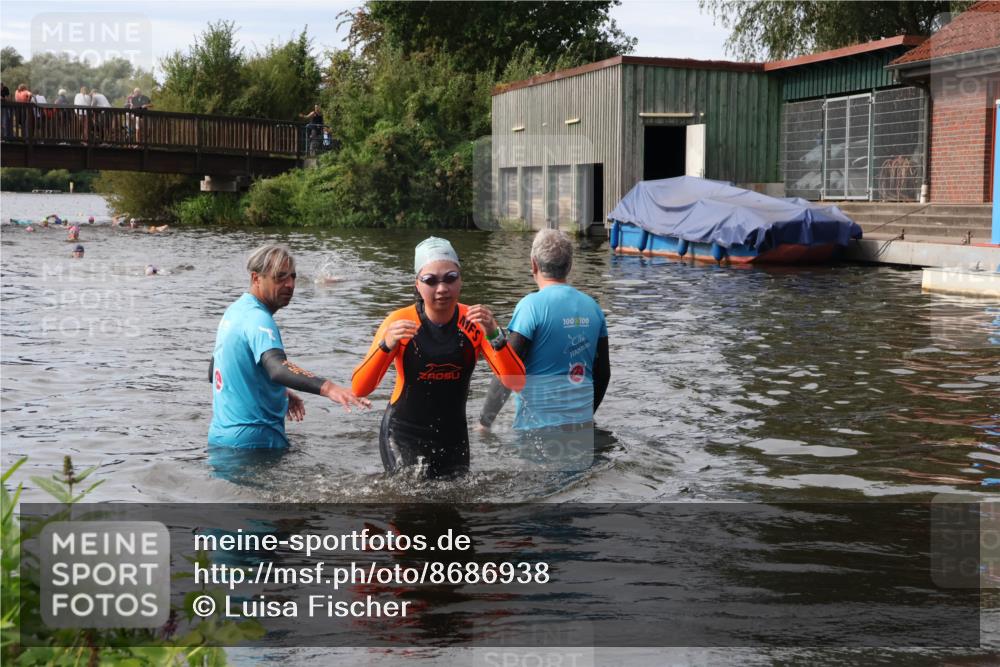 31.08.2025 - Elbe Triathlon Hamburg Luisa Fischer http://msf.ph/oto/8686938 31.08.2025 10:51:02 Schwimmen 1578 meine-sportfotos.de