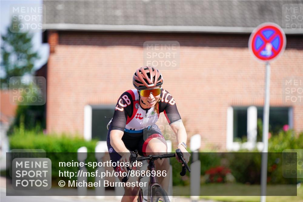 31.08.2025 - Elbe Triathlon Hamburg Michael Burmester http://msf.ph/oto/8686986 31.08.2025 14:48:23 Radfahren 144 meine-sportfotos.de