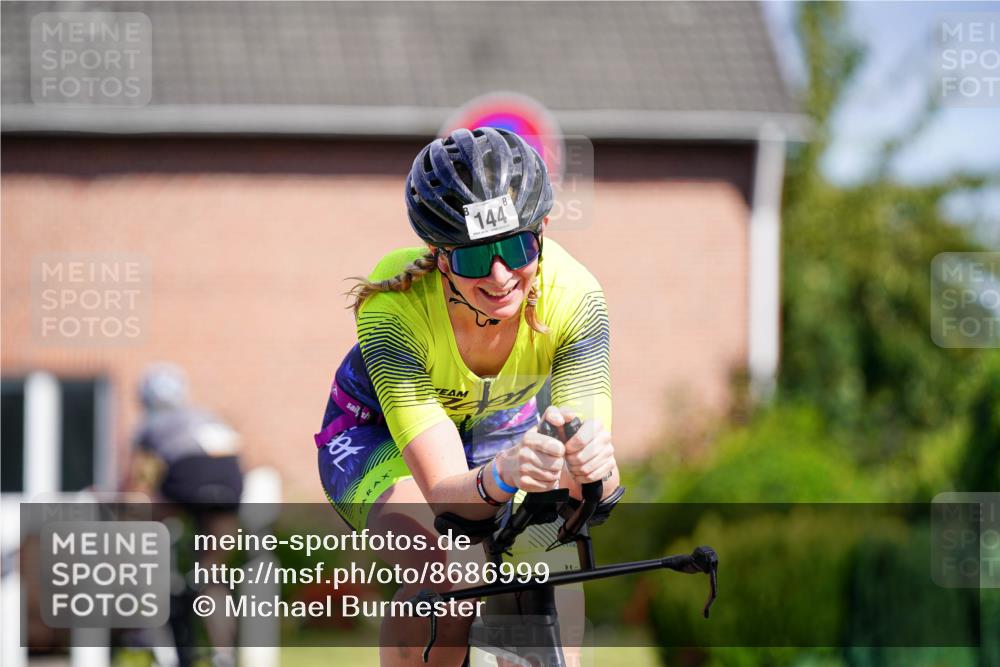 31.08.2025 - Elbe Triathlon Hamburg Michael Burmester http://msf.ph/oto/8686999 31.08.2025 14:48:26 Radfahren 144 meine-sportfotos.de