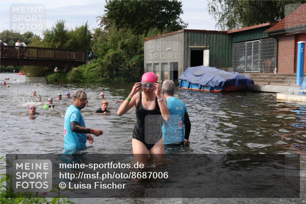 31.08.2025 - Elbe Triathlon Hamburg Luisa Fischer http://msf.ph/oto/8687006 31.08.2025 10:51:48 Schwimmen 1553, 1618 meine-sportfotos.de