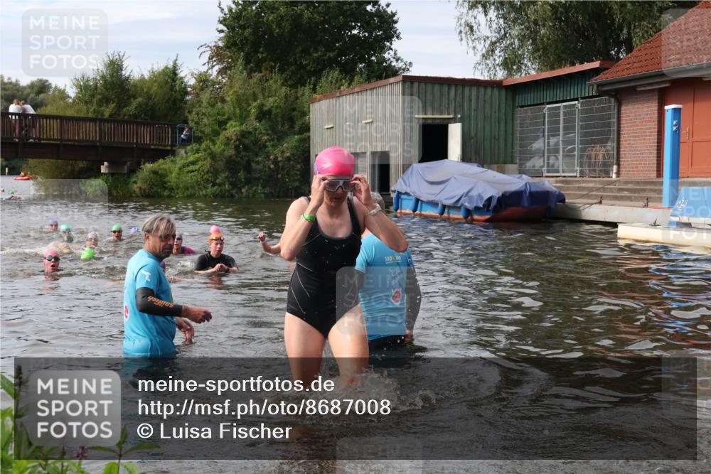 31.08.2025 - Elbe Triathlon Hamburg Luisa Fischer http://msf.ph/oto/8687008 31.08.2025 10:51:48 Schwimmen 1553, 1618 meine-sportfotos.de