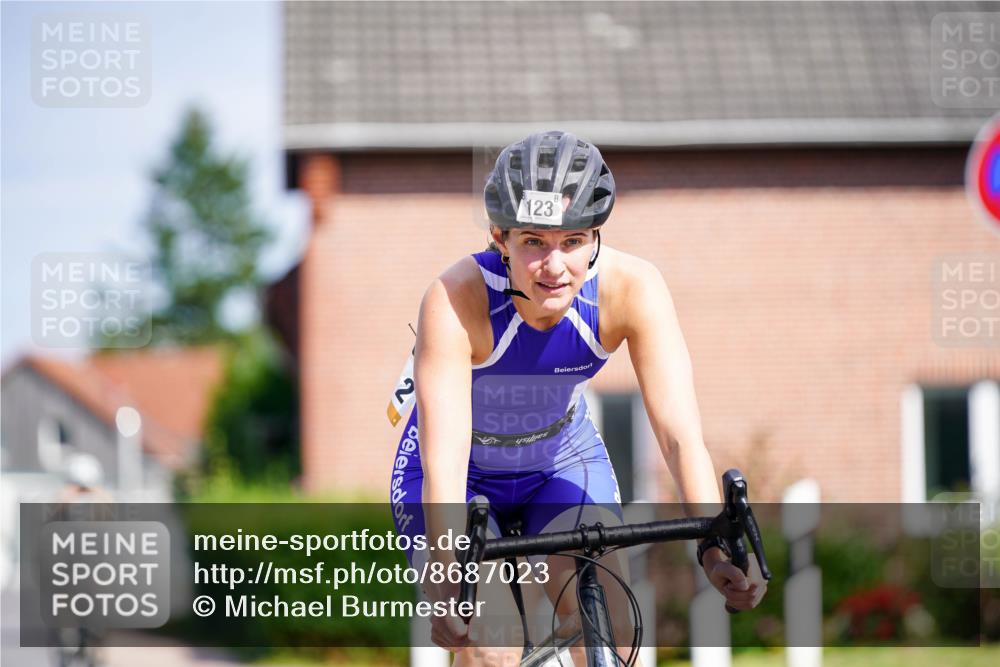 31.08.2025 - Elbe Triathlon Hamburg Michael Burmester http://msf.ph/oto/8687023 31.08.2025 14:48:36 Radfahren 123, 161 meine-sportfotos.de
