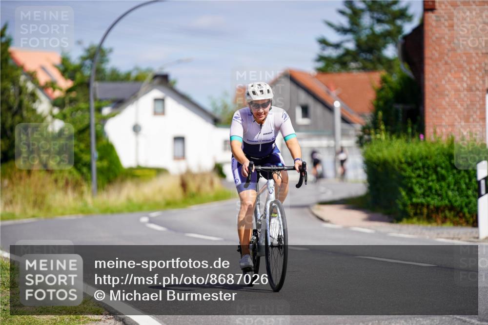 31.08.2025 - Elbe Triathlon Hamburg Michael Burmester http://msf.ph/oto/8687026 31.08.2025 14:49:02 Radfahren 136 meine-sportfotos.de