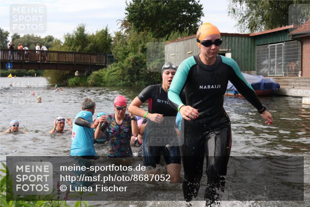 31.08.2025 - Elbe Triathlon Hamburg Luisa Fischer http://msf.ph/oto/8687052 31.08.2025 10:52:09 Schwimmen 1516, 1519, 1521, 1527, 1532, 1541, 1545, 1546, 1561, 1562, 1571, 1580, 1581, 1586 meine-sportfotos.de