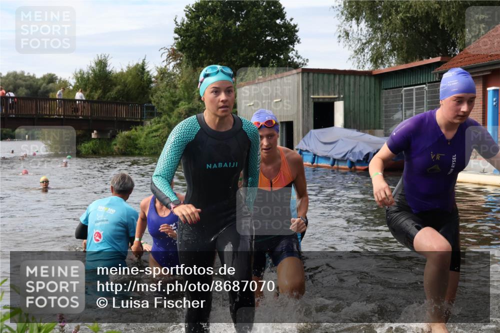 31.08.2025 - Elbe Triathlon Hamburg Luisa Fischer http://msf.ph/oto/8687070 31.08.2025 10:52:14 Schwimmen 1516, 1521, 1527, 1532, 1541, 1545, 1546, 1580, 1581, 1586 meine-sportfotos.de