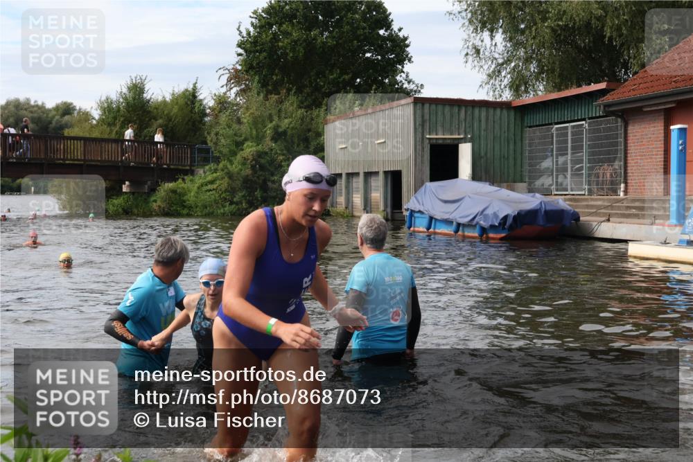 31.08.2025 - Elbe Triathlon Hamburg Luisa Fischer http://msf.ph/oto/8687073 31.08.2025 10:52:16 Schwimmen 1516, 1521, 1527, 1541, 1545, 1546, 1580, 1581 meine-sportfotos.de