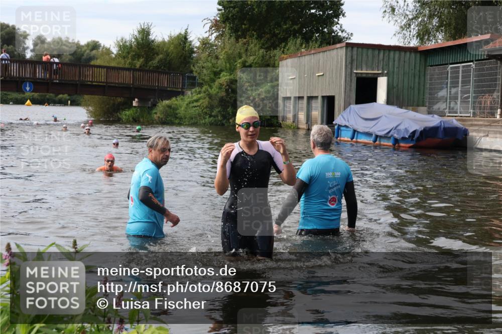 31.08.2025 - Elbe Triathlon Hamburg Luisa Fischer http://msf.ph/oto/8687075 31.08.2025 10:52:31 Schwimmen 1559 meine-sportfotos.de