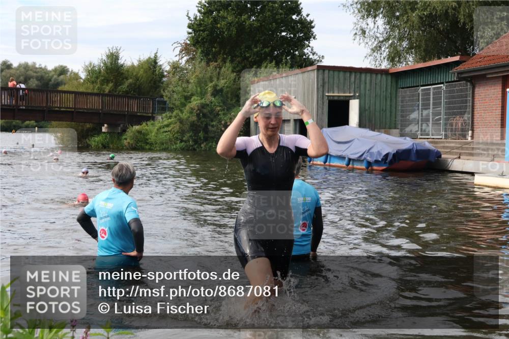 31.08.2025 - Elbe Triathlon Hamburg Luisa Fischer http://msf.ph/oto/8687081 31.08.2025 10:52:32 Schwimmen 1559 meine-sportfotos.de