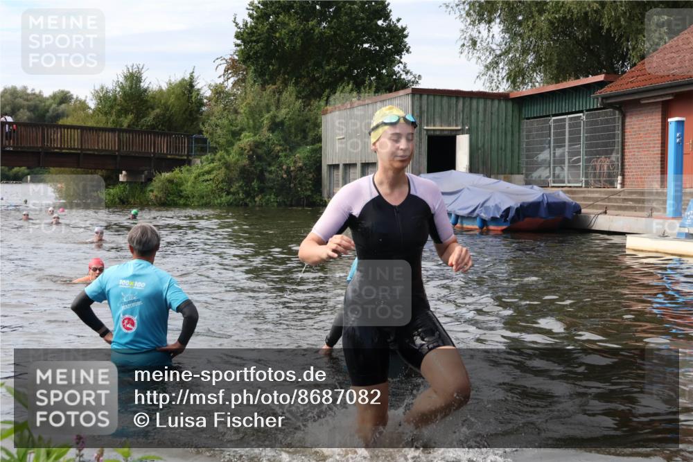 31.08.2025 - Elbe Triathlon Hamburg Luisa Fischer http://msf.ph/oto/8687082 31.08.2025 10:52:32 Schwimmen 1559 meine-sportfotos.de