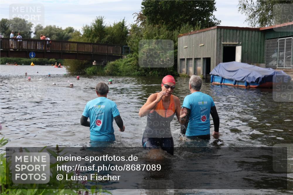 31.08.2025 - Elbe Triathlon Hamburg Luisa Fischer http://msf.ph/oto/8687089 31.08.2025 10:52:42 Schwimmen 1587 meine-sportfotos.de
