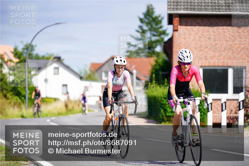 31.08.2025 - Elbe Triathlon Hamburg Michael Burmester http://msf.ph/oto/8687091 31.08.2025 14:50:00 Radfahren 125, 155 meine-sportfotos.de
