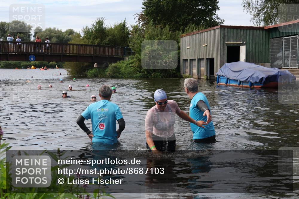 31.08.2025 - Elbe Triathlon Hamburg Luisa Fischer http://msf.ph/oto/8687103 31.08.2025 10:52:55 Schwimmen 1513 meine-sportfotos.de