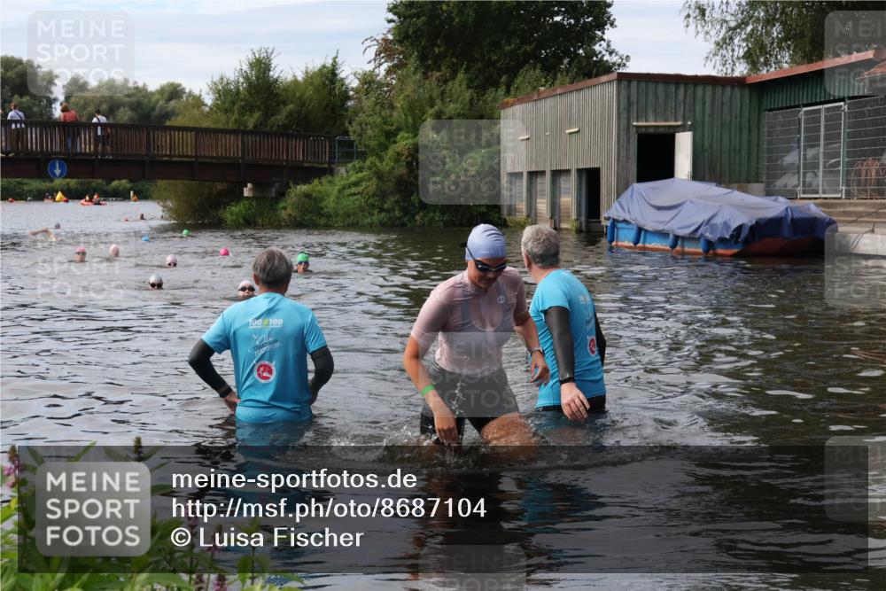 31.08.2025 - Elbe Triathlon Hamburg Luisa Fischer http://msf.ph/oto/8687104 31.08.2025 10:52:55 Schwimmen 1513 meine-sportfotos.de