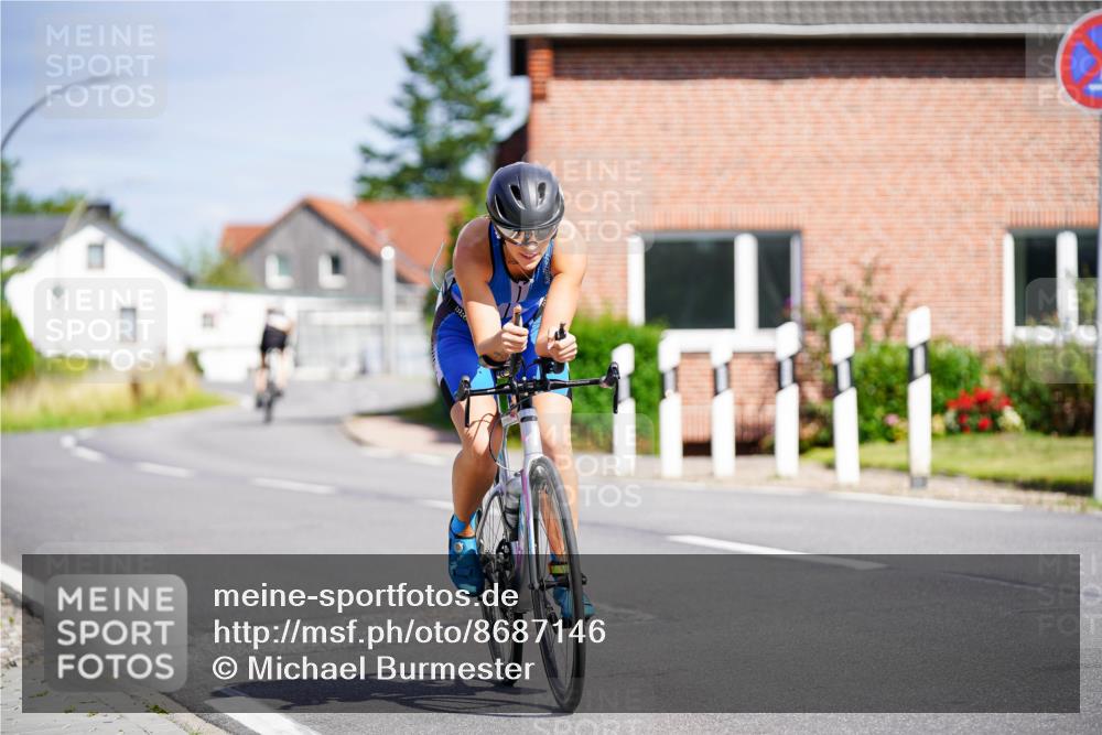 31.08.2025 - Elbe Triathlon Hamburg Michael Burmester http://msf.ph/oto/8687146 31.08.2025 14:50:35 Radfahren  meine-sportfotos.de