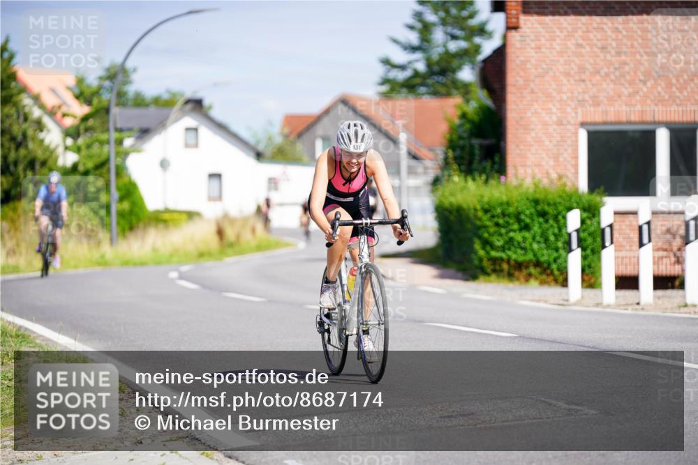 31.08.2025 - Elbe Triathlon Hamburg Michael Burmester http://msf.ph/oto/8687174 31.08.2025 14:51:05 Radfahren 131, 149 meine-sportfotos.de