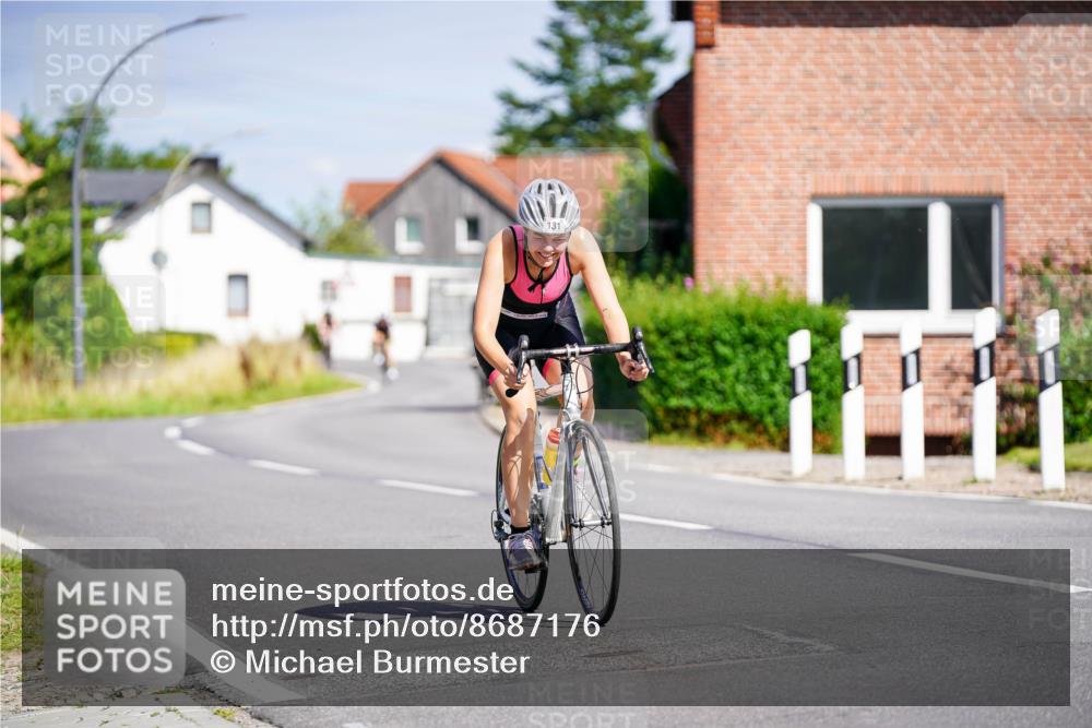 31.08.2025 - Elbe Triathlon Hamburg Michael Burmester http://msf.ph/oto/8687176 31.08.2025 14:51:05 Radfahren 131, 149 meine-sportfotos.de