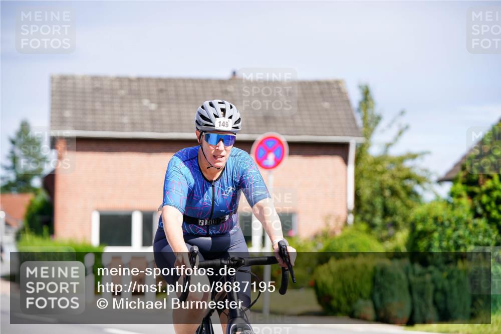 31.08.2025 - Elbe Triathlon Hamburg Michael Burmester http://msf.ph/oto/8687195 31.08.2025 14:51:11 Radfahren 149 meine-sportfotos.de